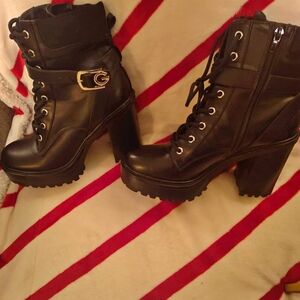 Stylish Black Lace-Up Platform Boots